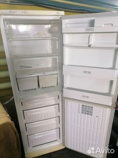 Холодильник бу Stinol