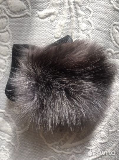 Полуварежки+украшение(помпон)