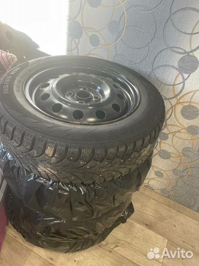 R15 Pirelli Formula Ice 185/65, PCD 4x100 DIA 54.1