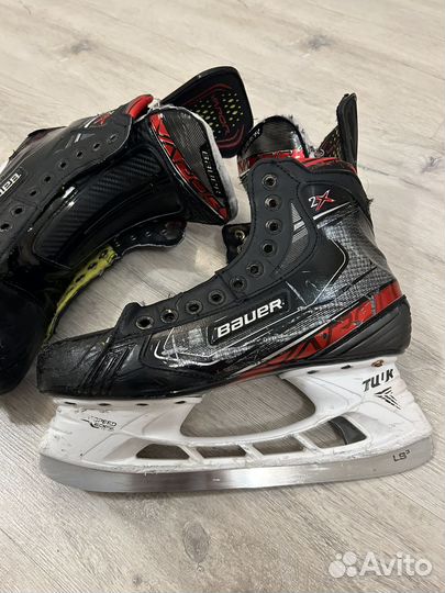 Хоккейные коньки bauer