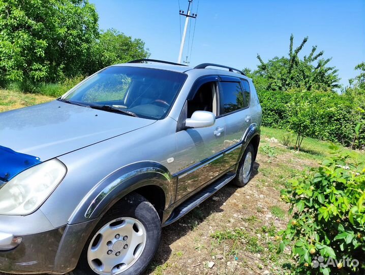 SsangYong Rexton 2.7 AT, 2006, 261 290 км