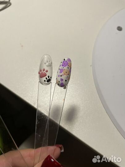 Модель на маникюр