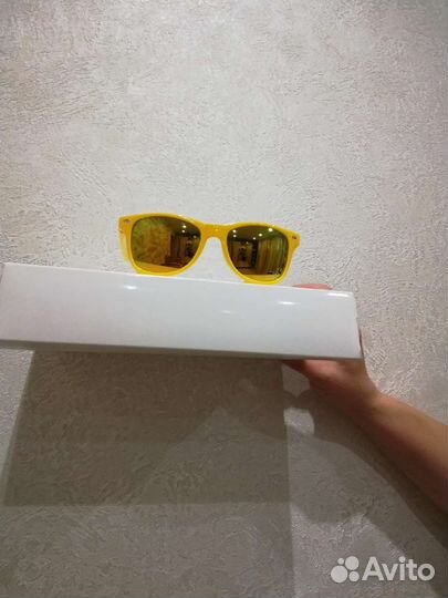 Солнцезащитные очки