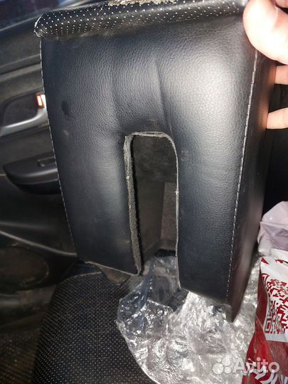 Подлокотник для авто