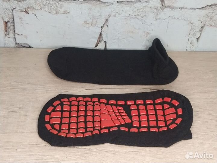 Носки для йоги прорезиненные