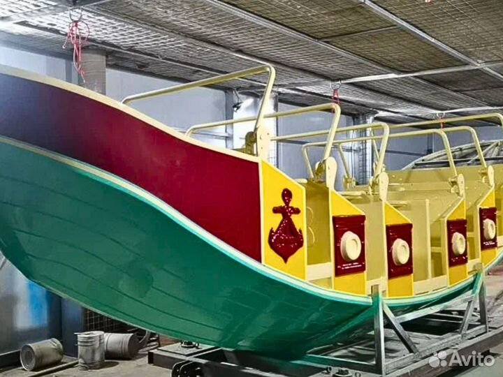 Механизированный аттракцион корабль