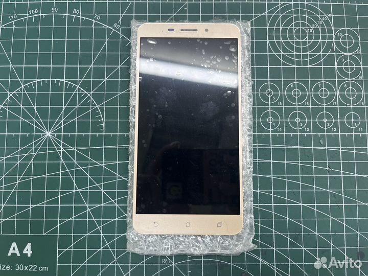 Дисплей для телефона Asus Zenfone 2