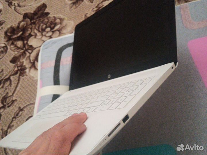 Ноутбук hp laptop 8/256