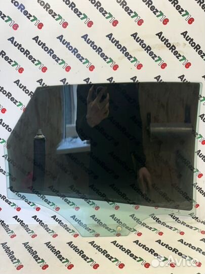 Стекло двери заднее левое Audi Q3 8U CCZ 2.0 2014