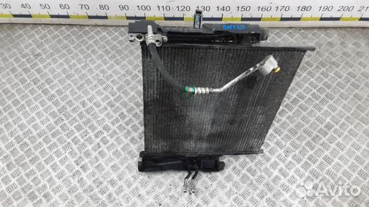 Радиатор кондиционера BMW X3 E83 (9NI27KB01)