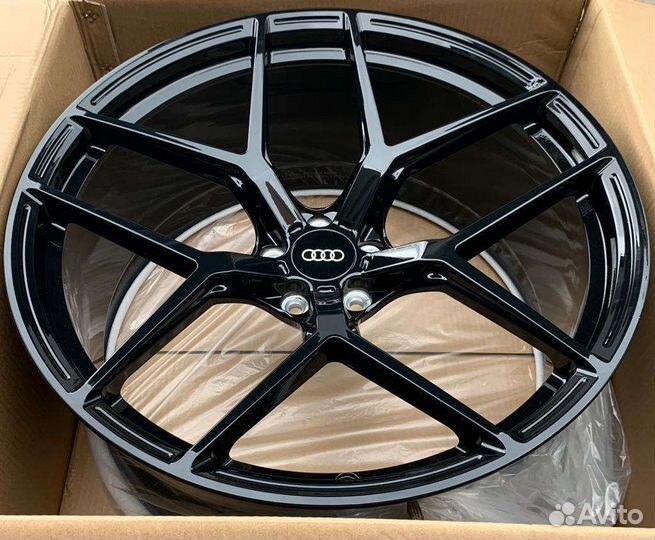 Кованые диски Gard R22 5x112 Audi Q7, Q8