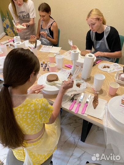 Мастер-класс по бенто торту в стиле девичника