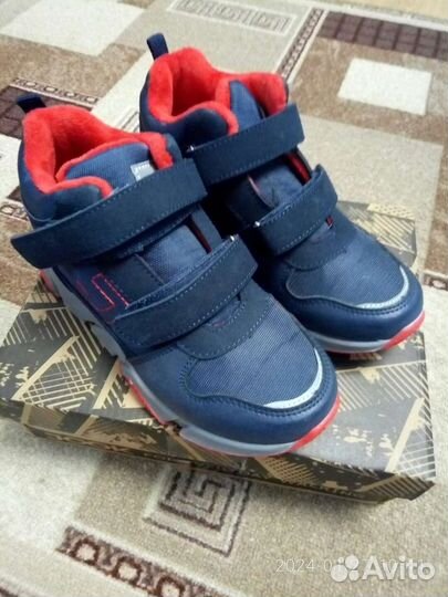 Демисезонные кроссовки 30 размер