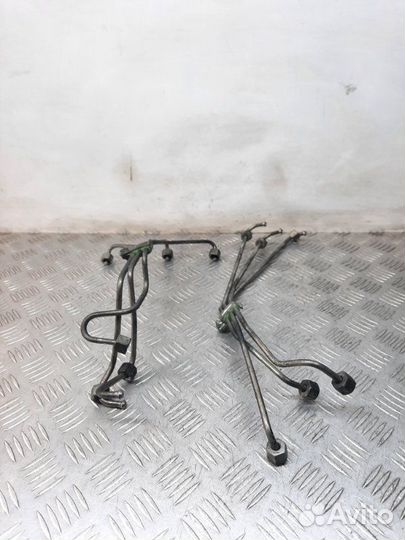 Трубка топливная Volkswagen Passat седан 2.5 AKN