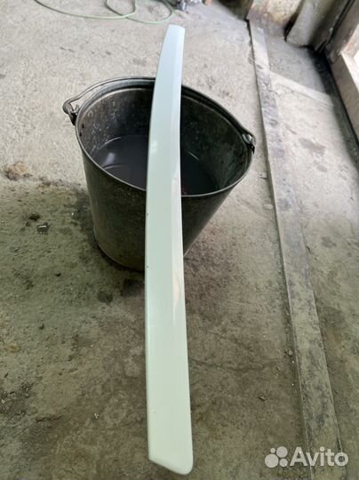 Молдниг-накладка на капот priora