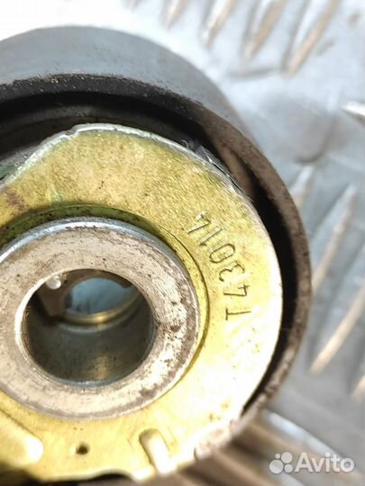 Ролик натяжитель Renault Megane 2003 2009