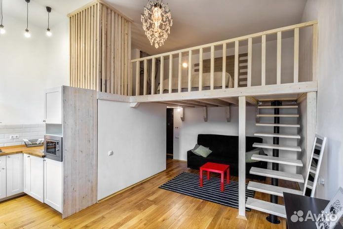 Лестница на металлокаркасе