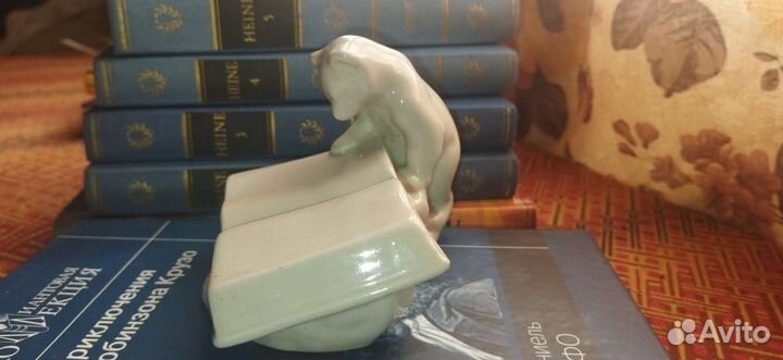 Статуэтка мишка с книжкой офз