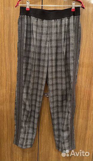 Брюки женские «бананы» в клетку с лампасами 50 р