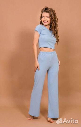 Женский костюм