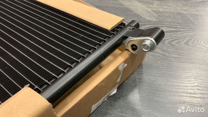 Радиатор кондиционера A0995000454 mahle