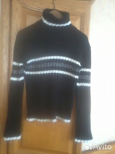 Свитер черный шерстяной (унисекс)