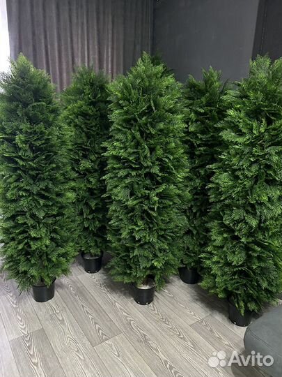 Искусственная туя