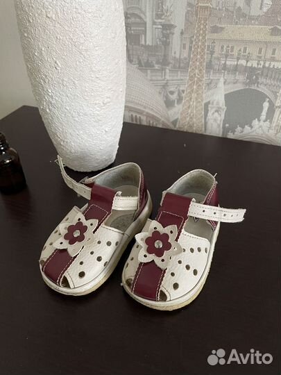 Сандали для девочки