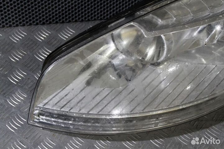 Фара левая Citroen C4 Picasso 1