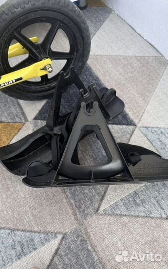 Лыжи для беговела strider