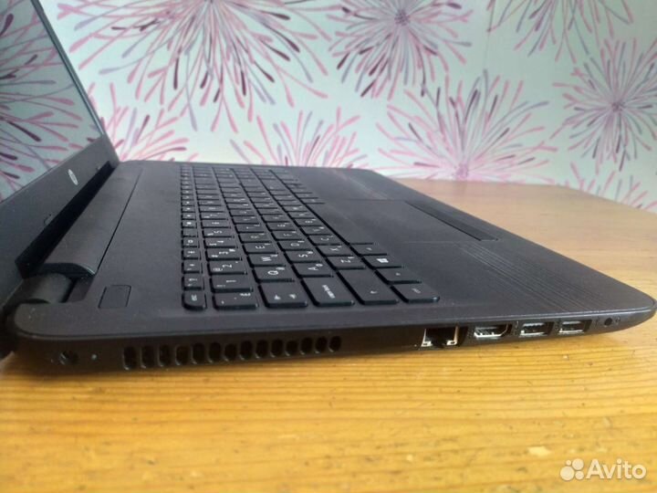 HP 15-ba505ur E2-7110. 4Gb. R2. 500Gb. 3часа