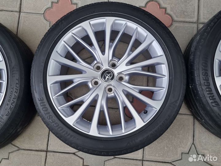 R18 Bridgestone Turanza T005A 235/45, PCD 5x114.3 DIA 60.1