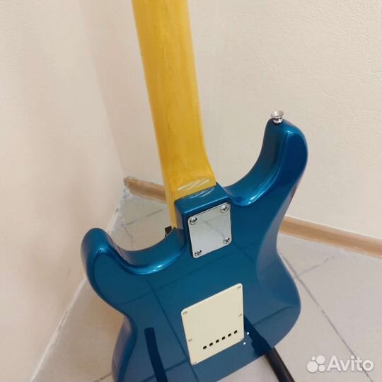 Гитара реплика Fender SSS