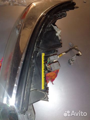 Правая передняя фара лэнд круйзер