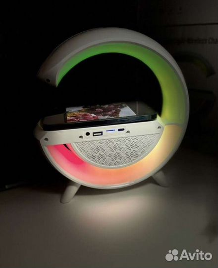 Ночник с беспроводной зарядкой