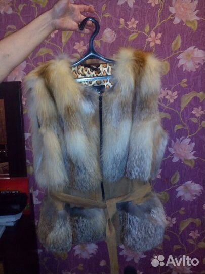 Жилет из лисы новый