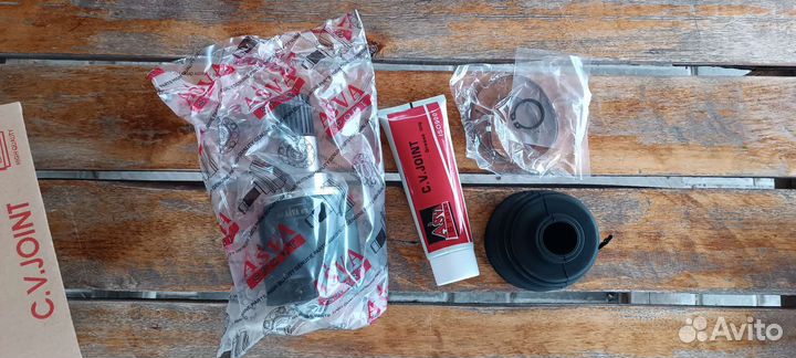 Передний левый внутренний шрус lancer 10