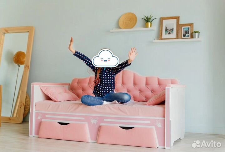 Кровать с каретной стяжкой