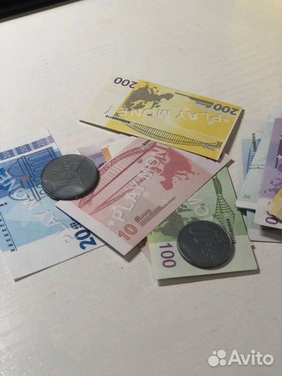 Игрушечные деньги