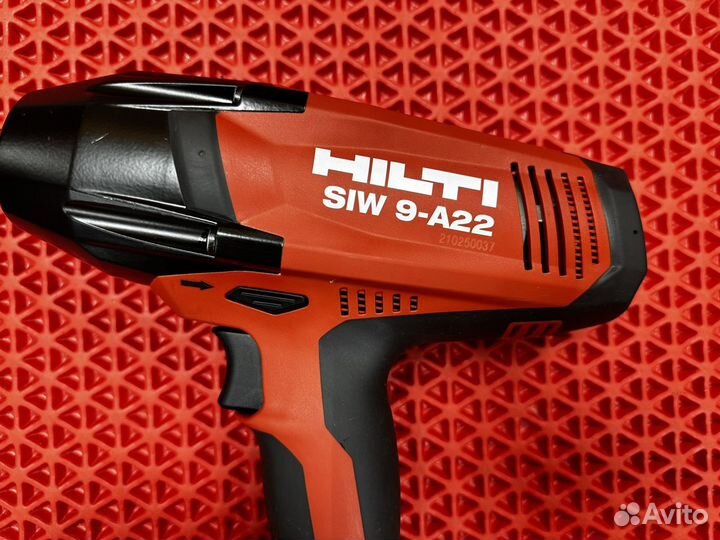 Аккумуляторный ударный гайковерт Hilti SIW 9-A22