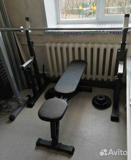 Скамья для жима со стойками и штангой