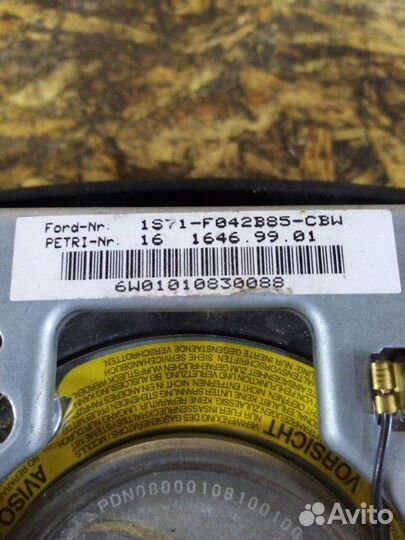 Подушка безопасности в руль Ford Mondeo 3