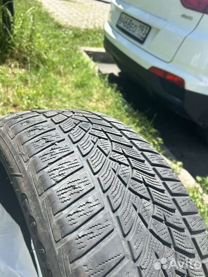 Goodyear UltraGrip Performance 225/45 R19