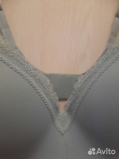 Бюстгальтер uniqlo