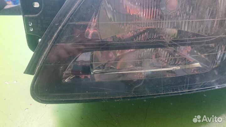 Фара передняя левая Subaru Legacy BH BE EJ20 1999