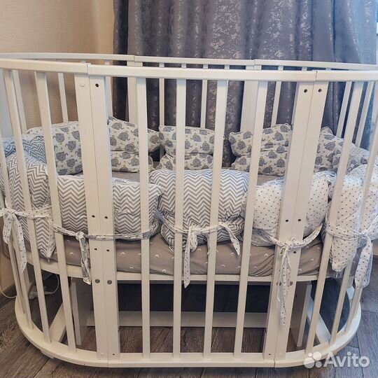 Детская кроватка трансформер с маятником круглая