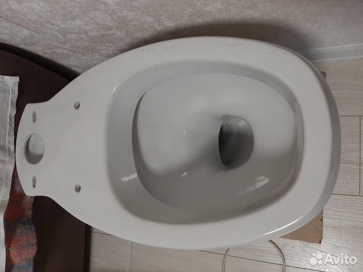 Унитаз новый