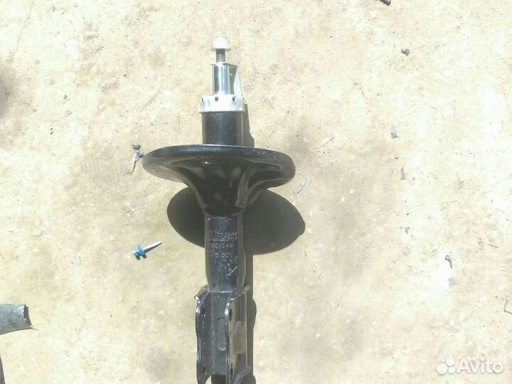 Амортизатор газовый передний mitsubishi lancer4