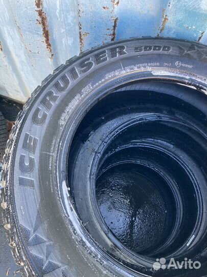 Bridgestone Ice Cruiser 5000 215/60 R16 100T