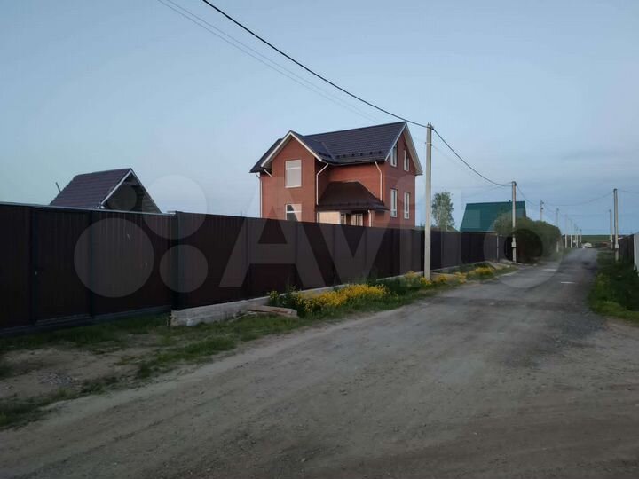 Дом 180 м² на участке 12 сот.